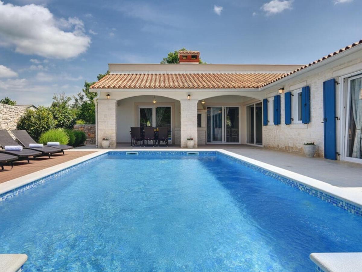 Villa Blanca With A Heated Private Pool Ruzici  Exteriér fotografie